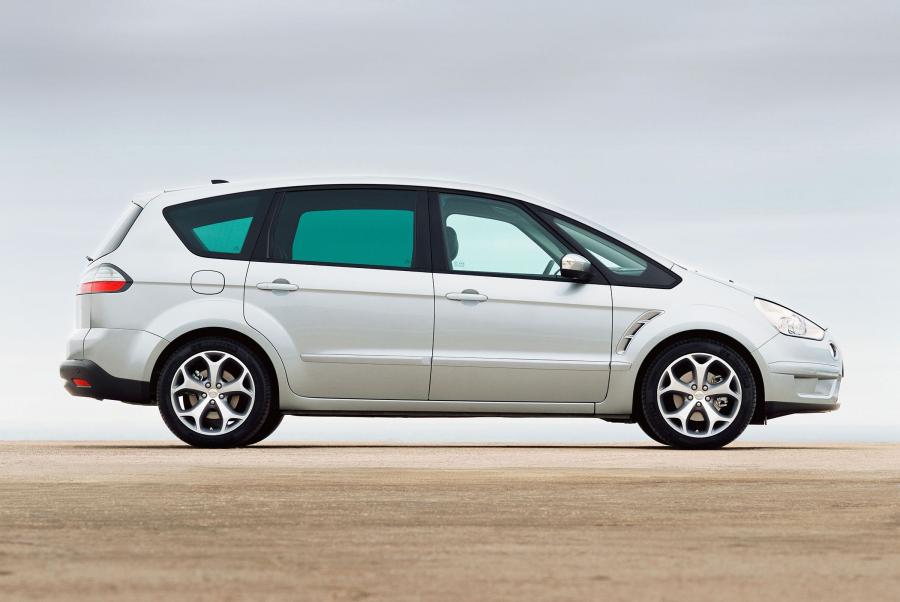  Ford S-Max 2006 года  (фото 21 из 55)